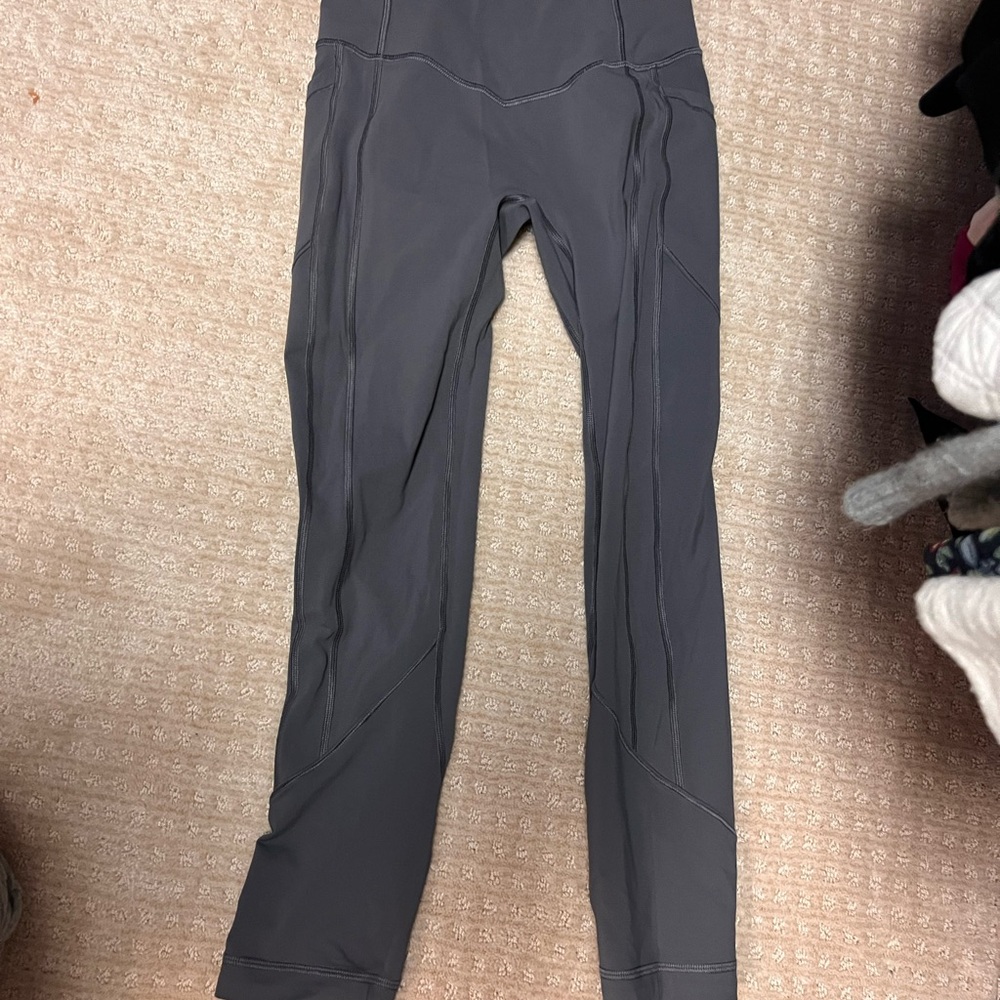 Gray lululemon leggings